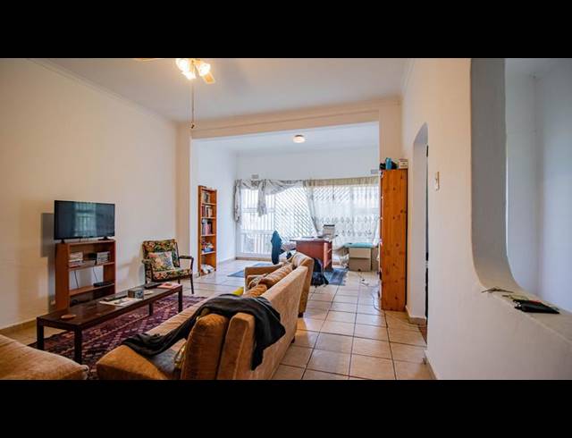3 BEDROOM HOUSE FOR SALE IN BEZUIDENHOUT VALLEY